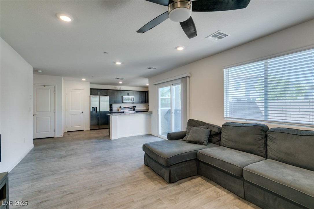 2754 Frosted Teal Avenue
