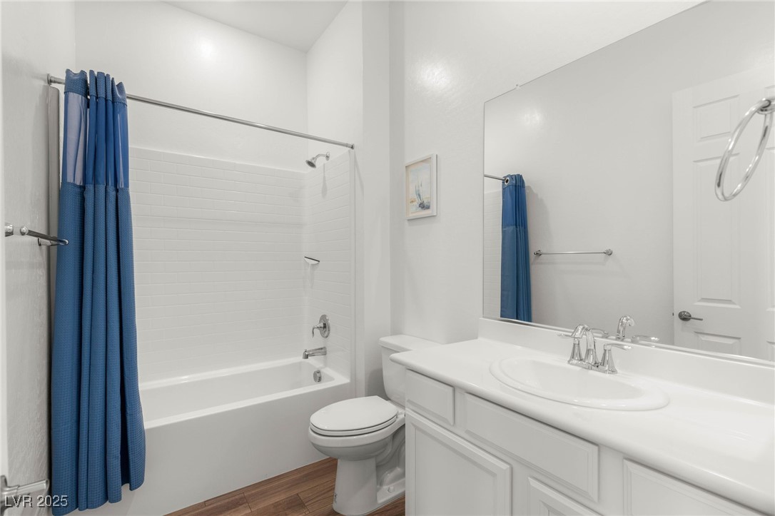 209 Bellini Peak Avenue