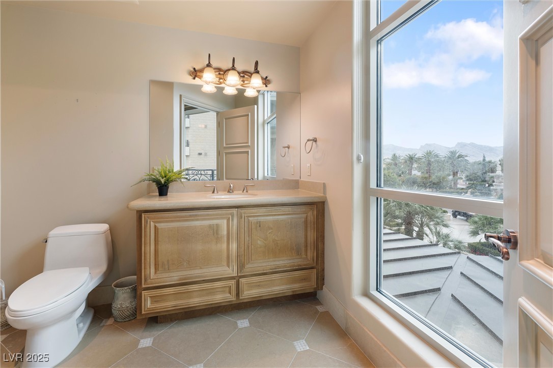 9103 Alta Drive 207
