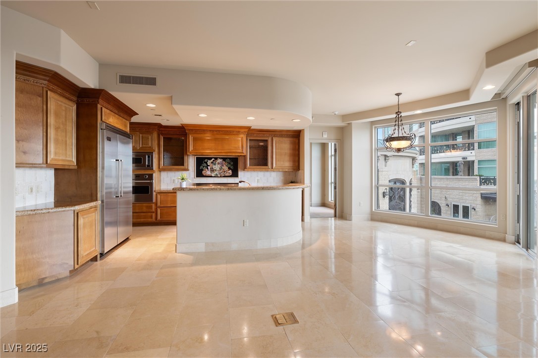 9103 Alta Drive 207
