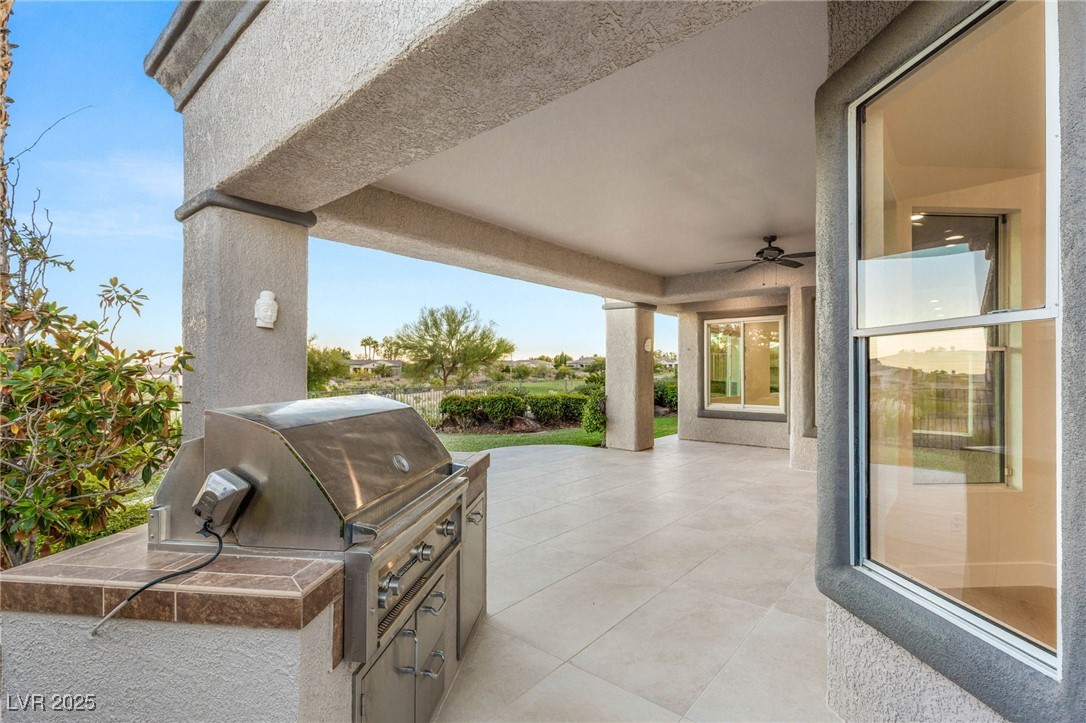 4754 Riva De Romanza Street