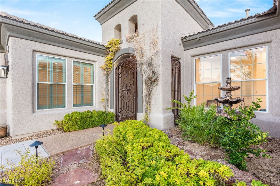 4754 Riva De Romanza Street