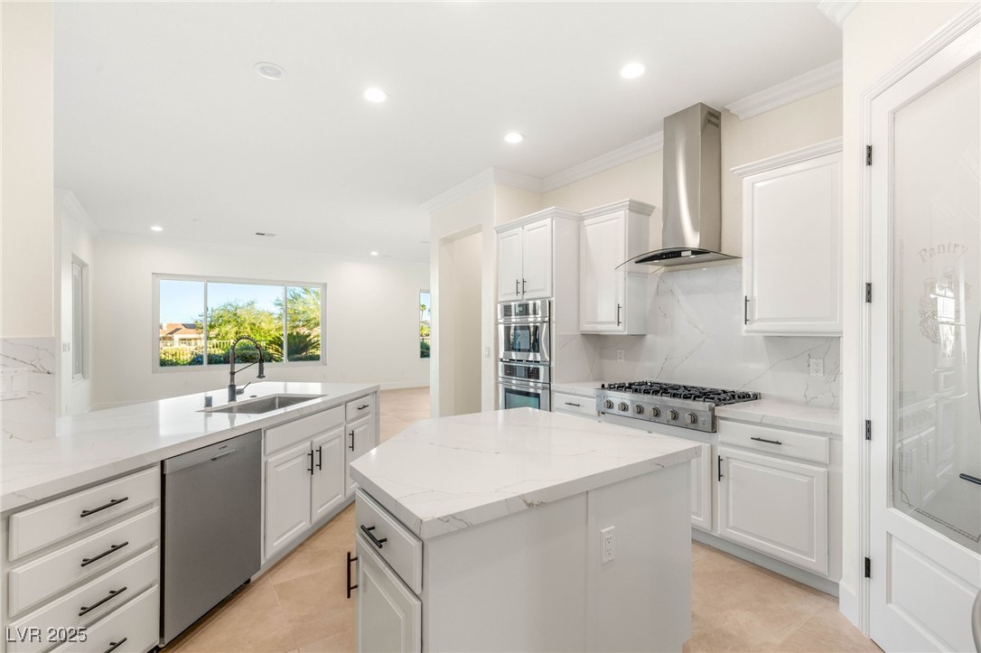 4754 Riva De Romanza Street