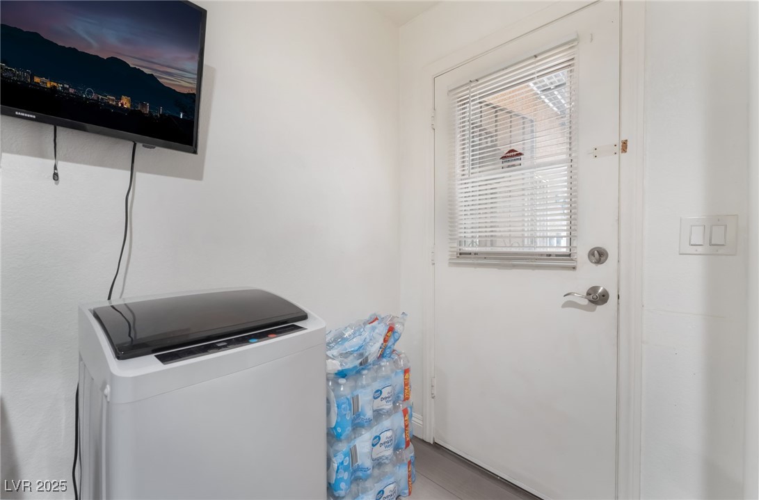 5286 Treasure Avenue