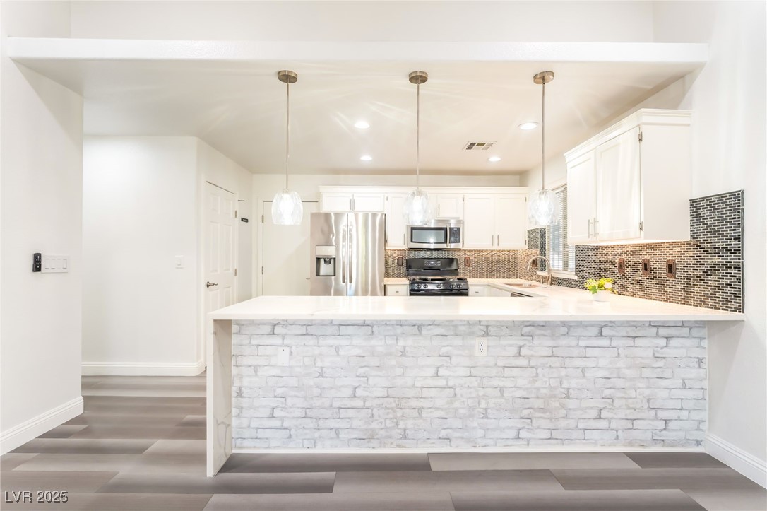 5286 Treasure Avenue