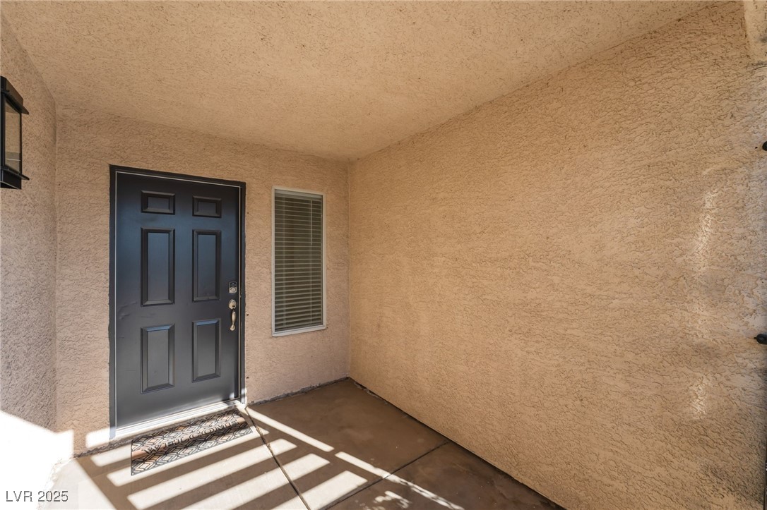 5286 Treasure Avenue