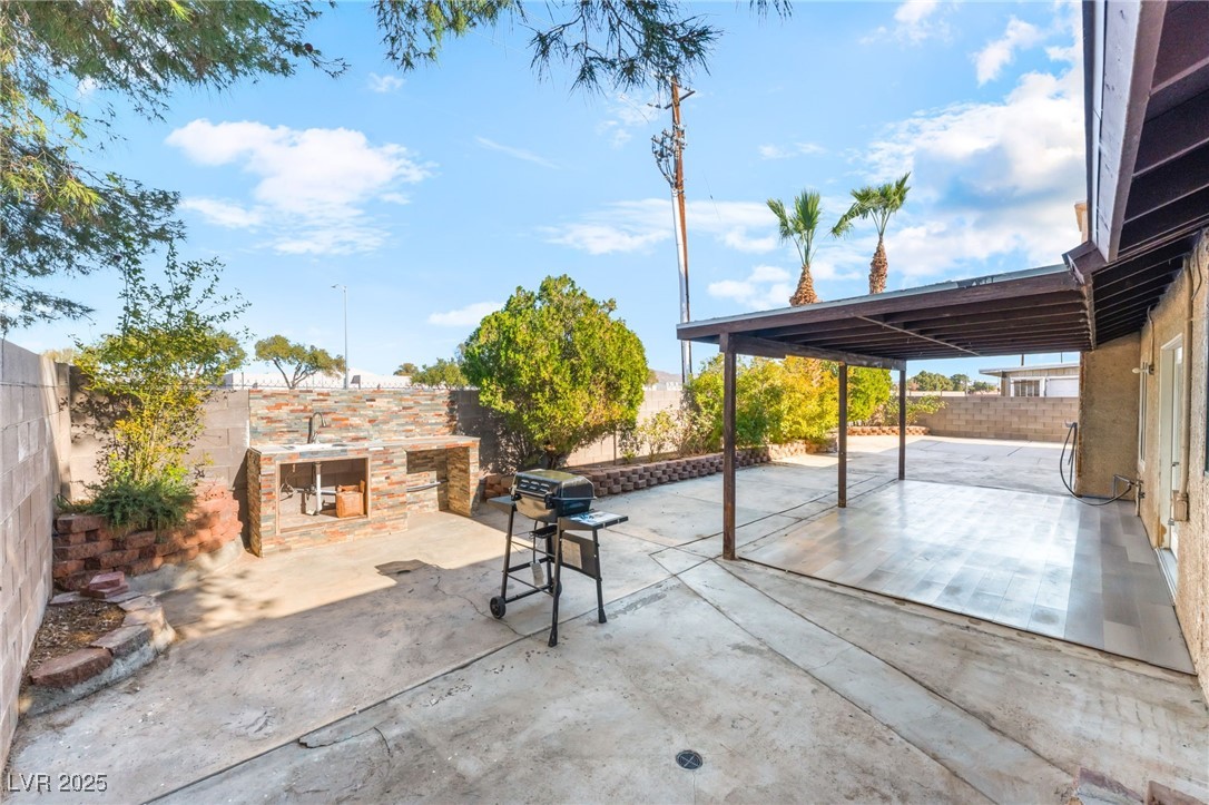 5286 Treasure Avenue