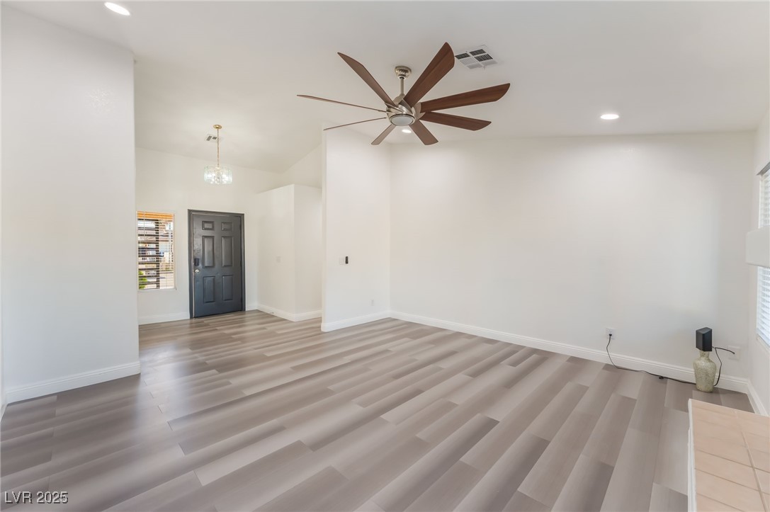 5286 Treasure Avenue