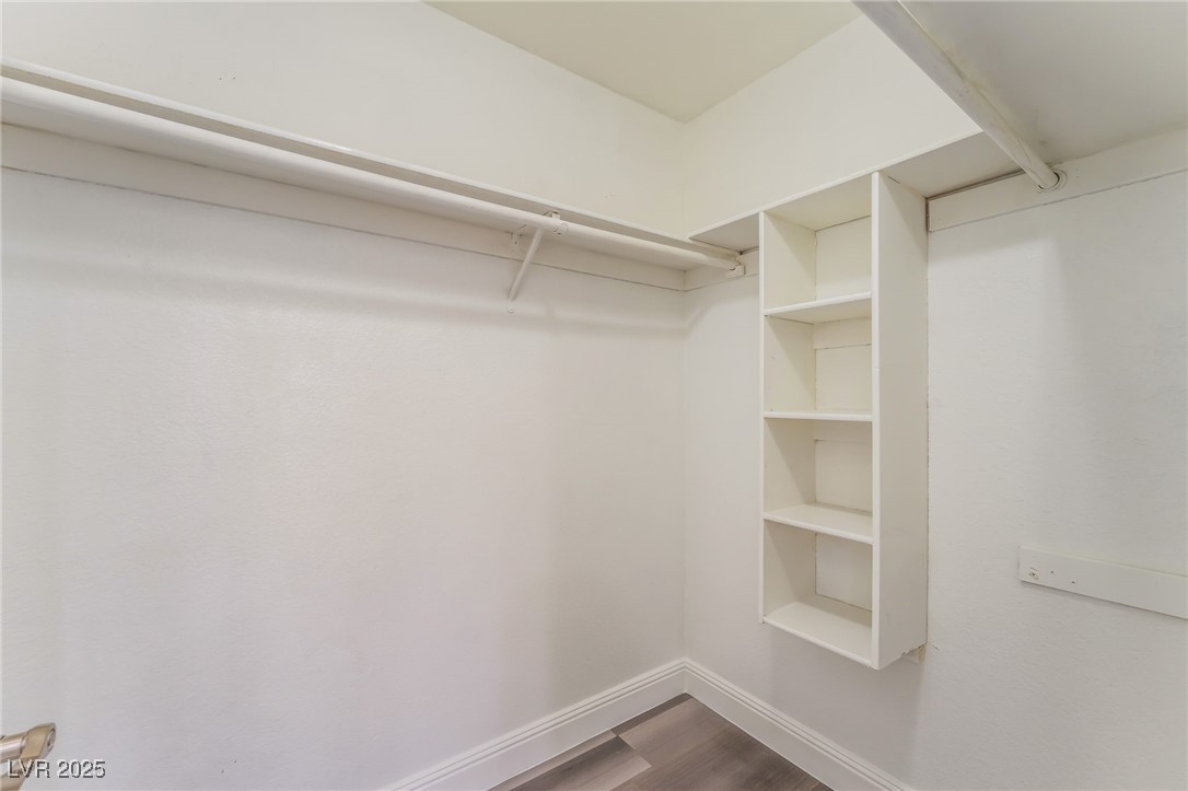 5286 Treasure Avenue