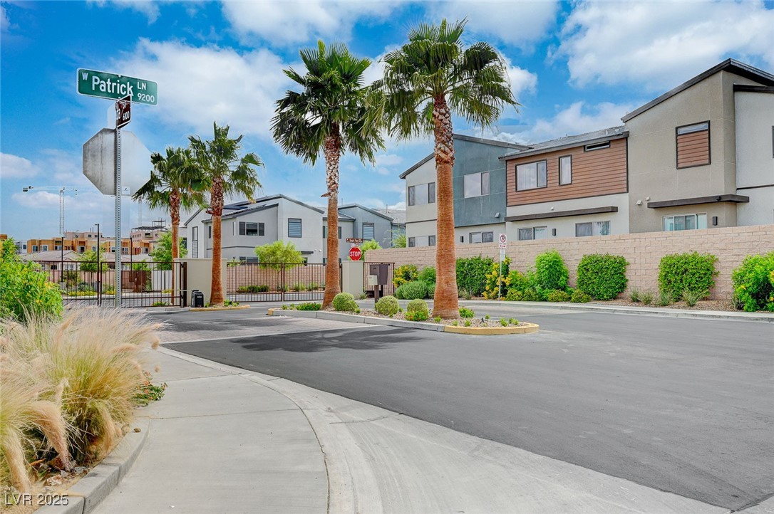 9276 Desert Pearl Avenue