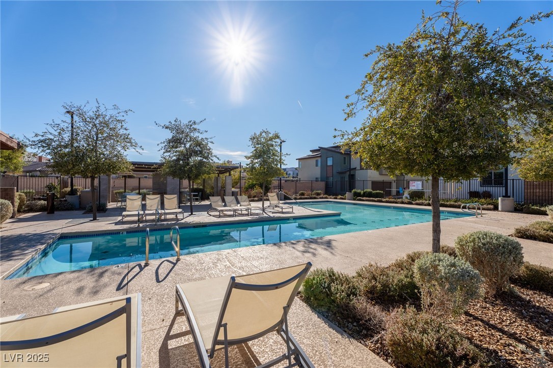 9276 Desert Pearl Avenue