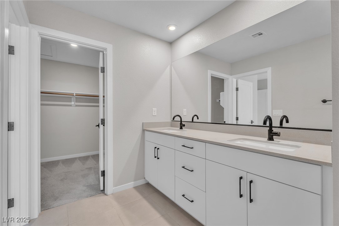 9276 Desert Pearl Avenue