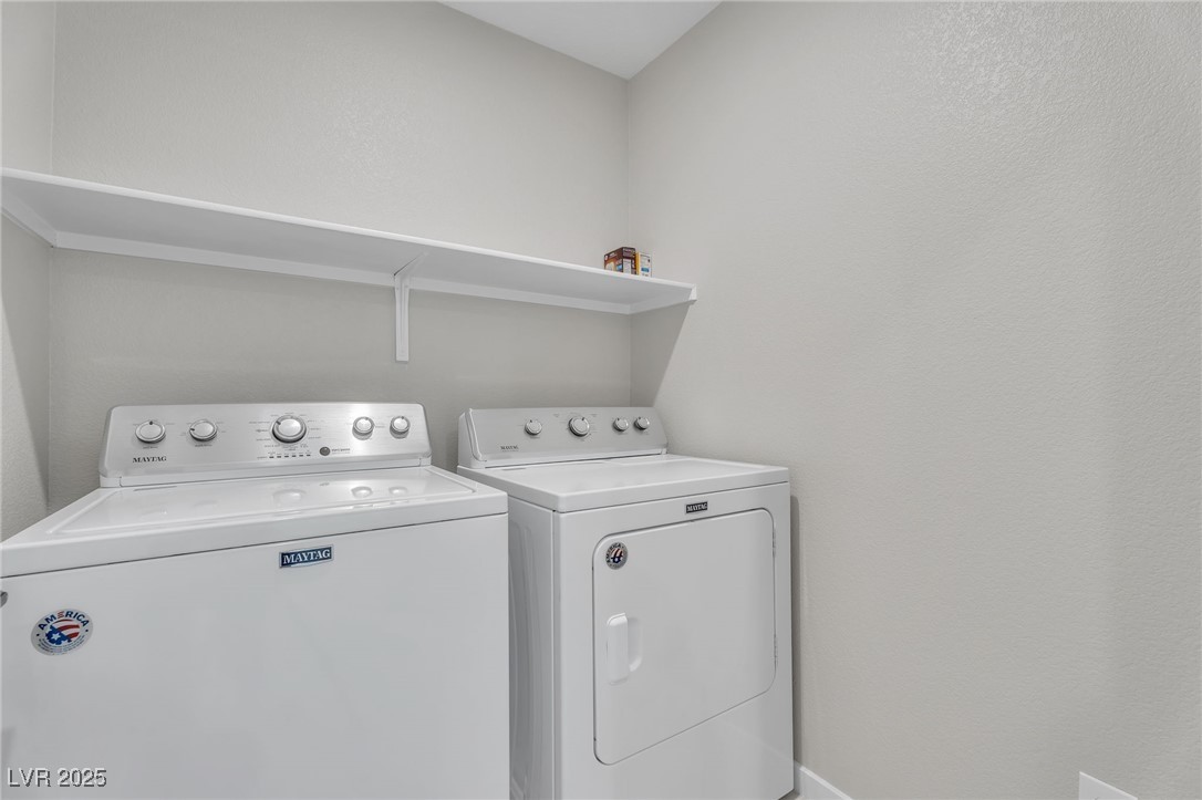 9276 Desert Pearl Avenue