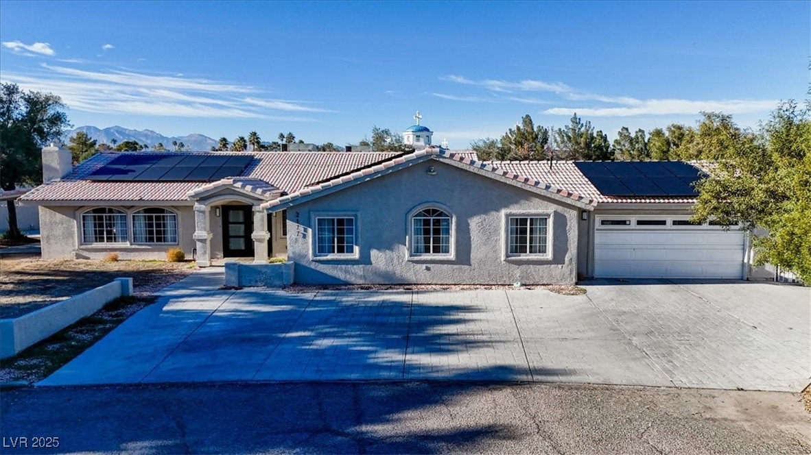 2177 Mohawk Street