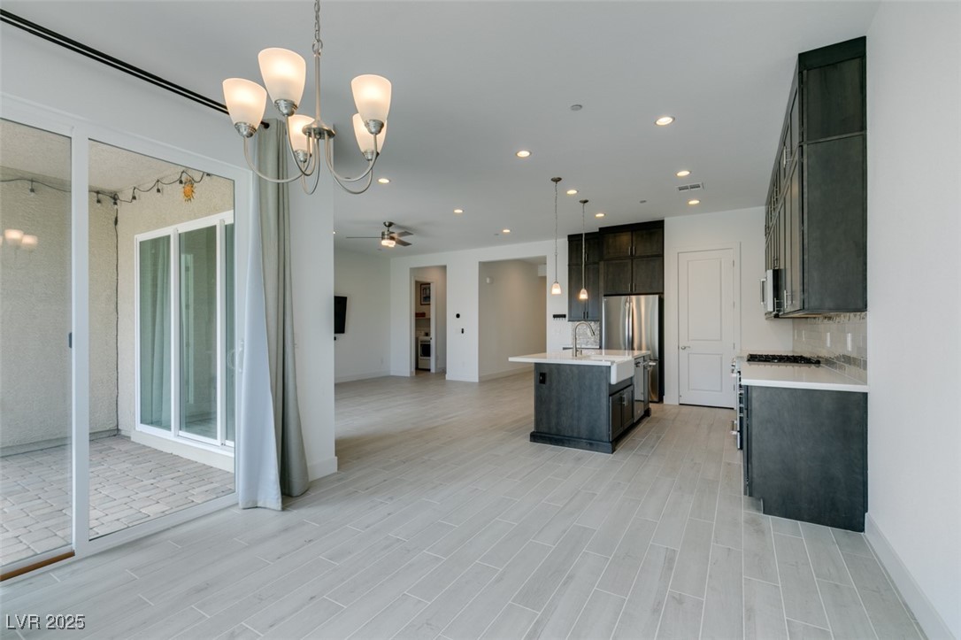 9993 Skye Gazer Avenue