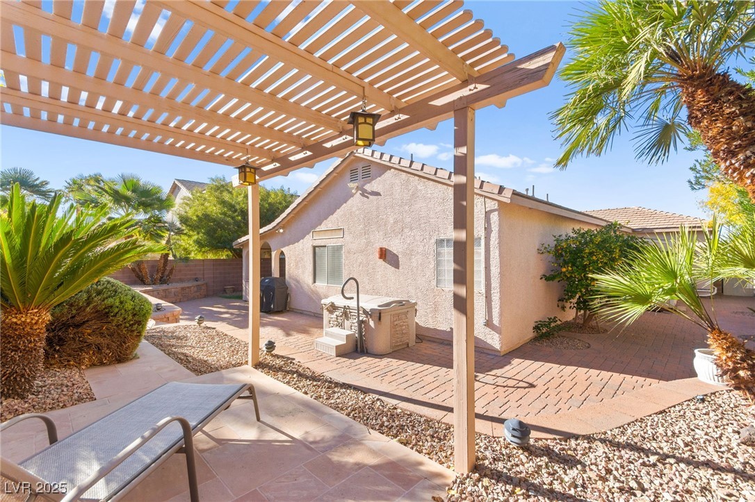 1679 Clovercrest Court