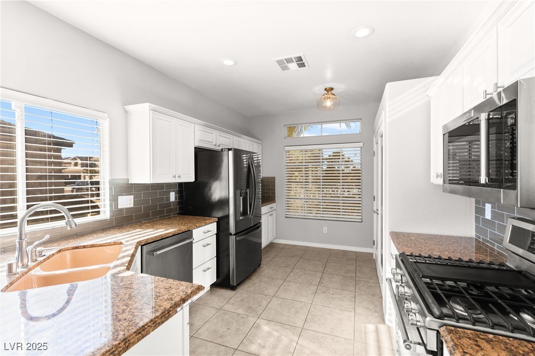 1679 Clovercrest Court