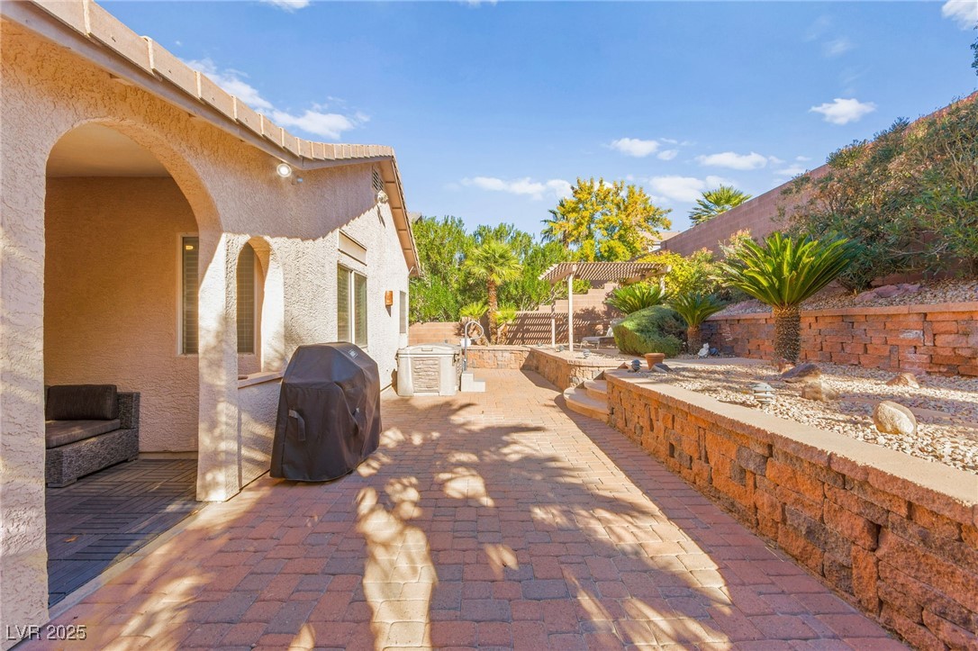 1679 Clovercrest Court