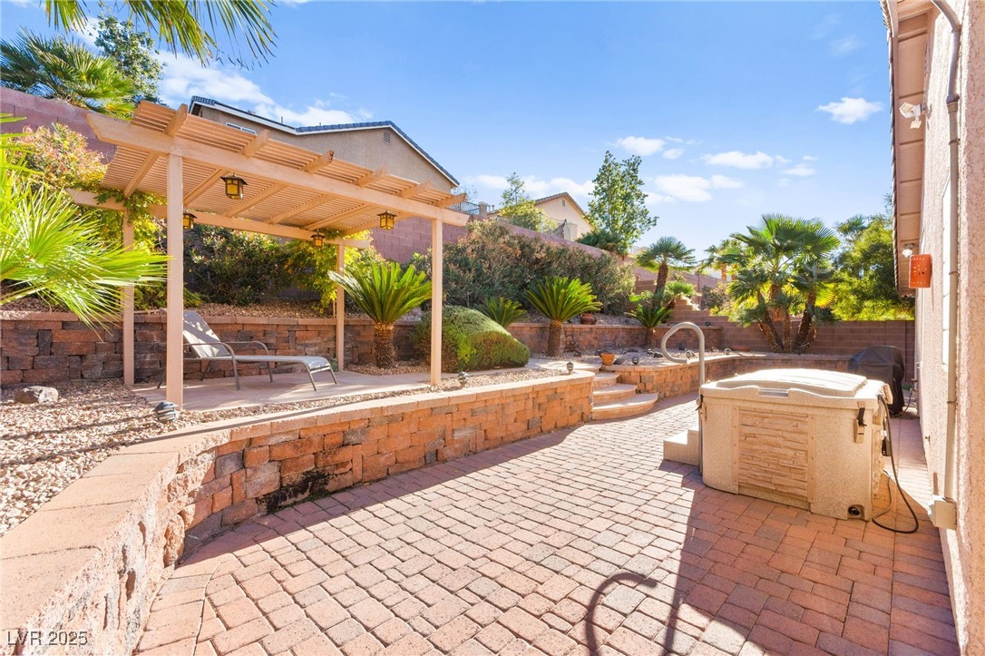 1679 Clovercrest Court