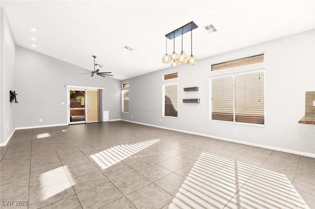 1679 Clovercrest Court