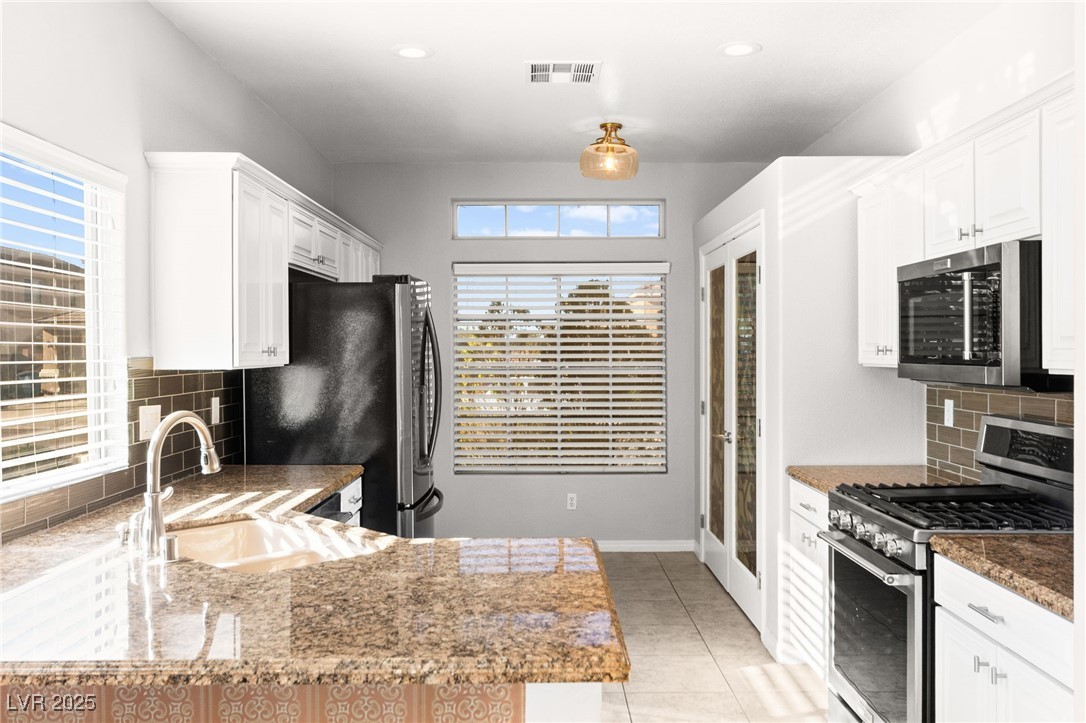 1679 Clovercrest Court