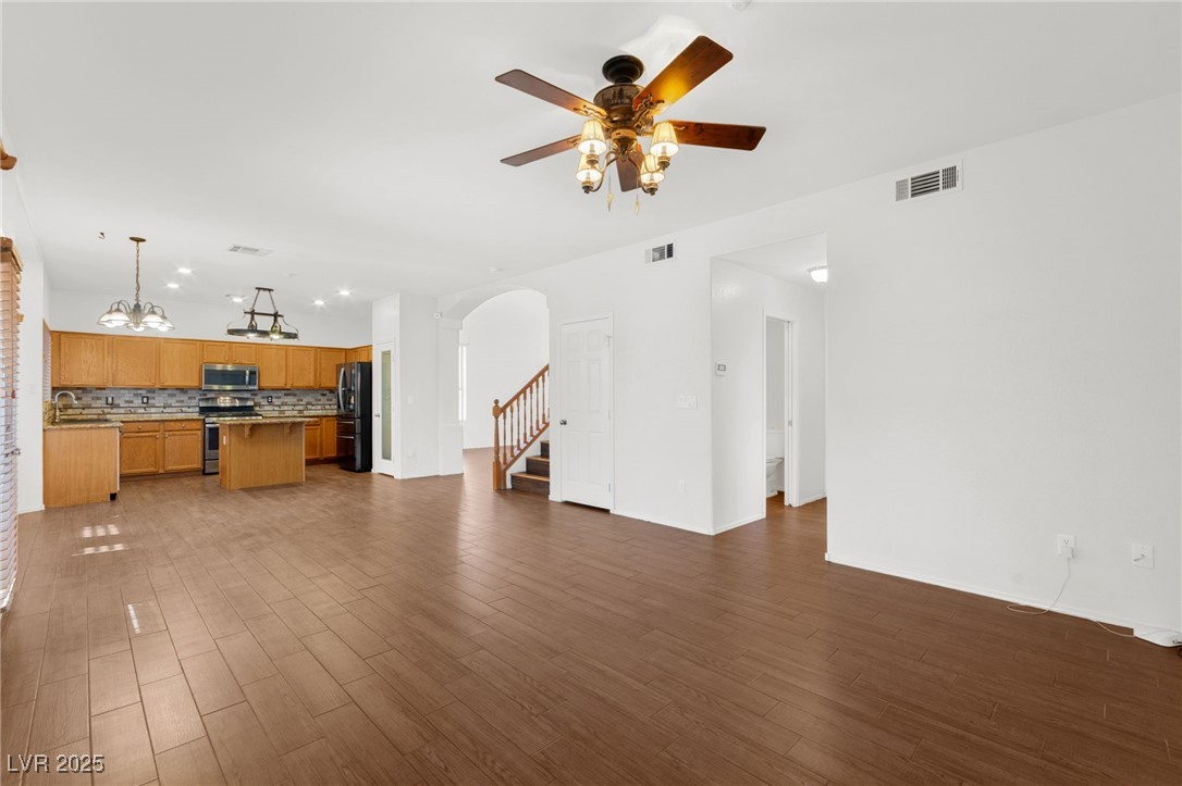 6109 Sandstone Mesa Drive