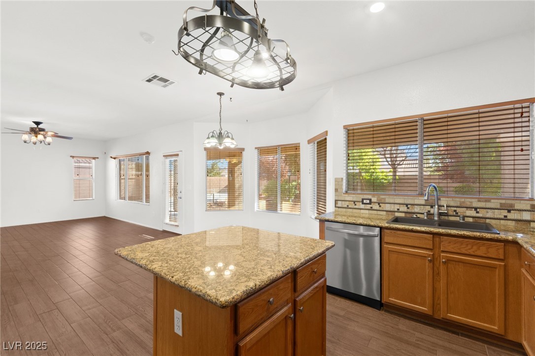 6109 Sandstone Mesa Drive