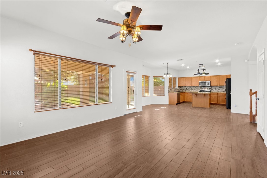 6109 Sandstone Mesa Drive