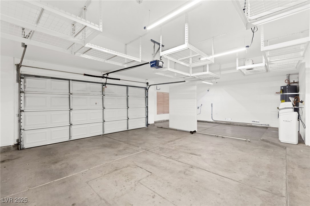 6109 Sandstone Mesa Drive