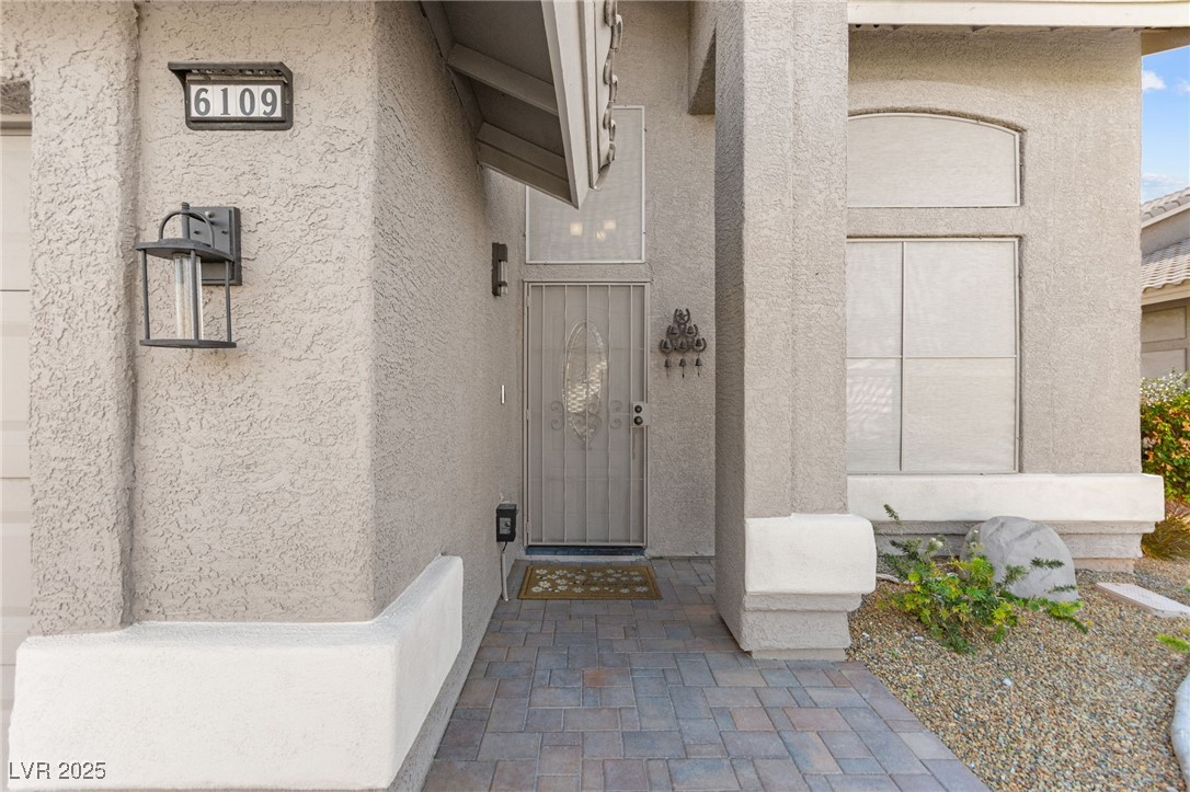 6109 Sandstone Mesa Drive