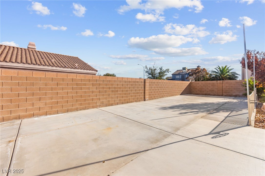 6109 Sandstone Mesa Drive