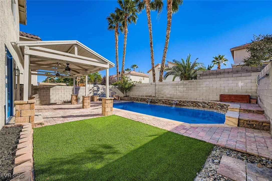 8553 Lost Gold Avenue