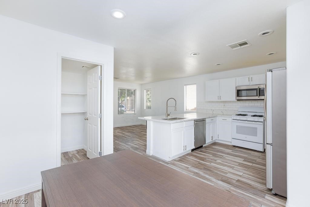 6080 Saint Petersburg Drive