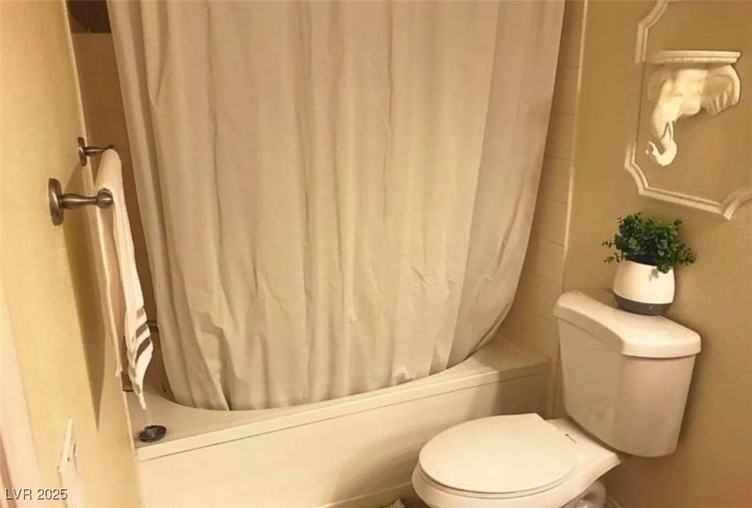 4400 South Jones Boulevard 1003