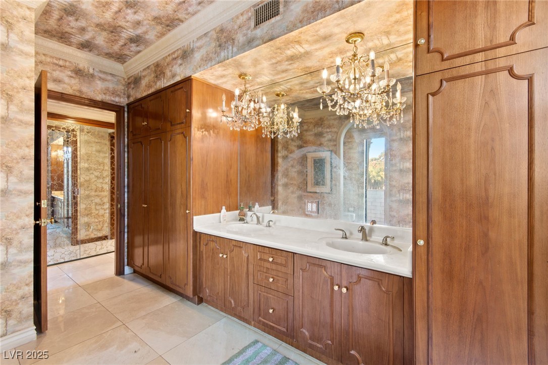 2834 Queens Courtyard Drive