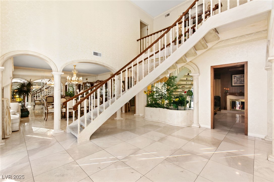 2834 Queens Courtyard Drive