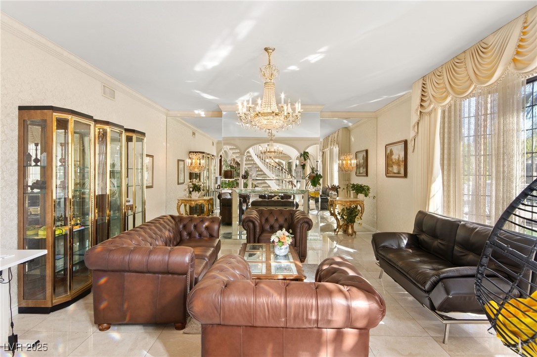 2834 Queens Courtyard Drive