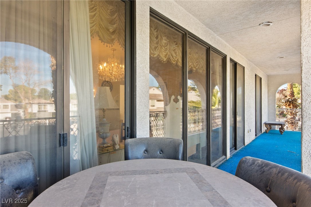 2834 Queens Courtyard Drive