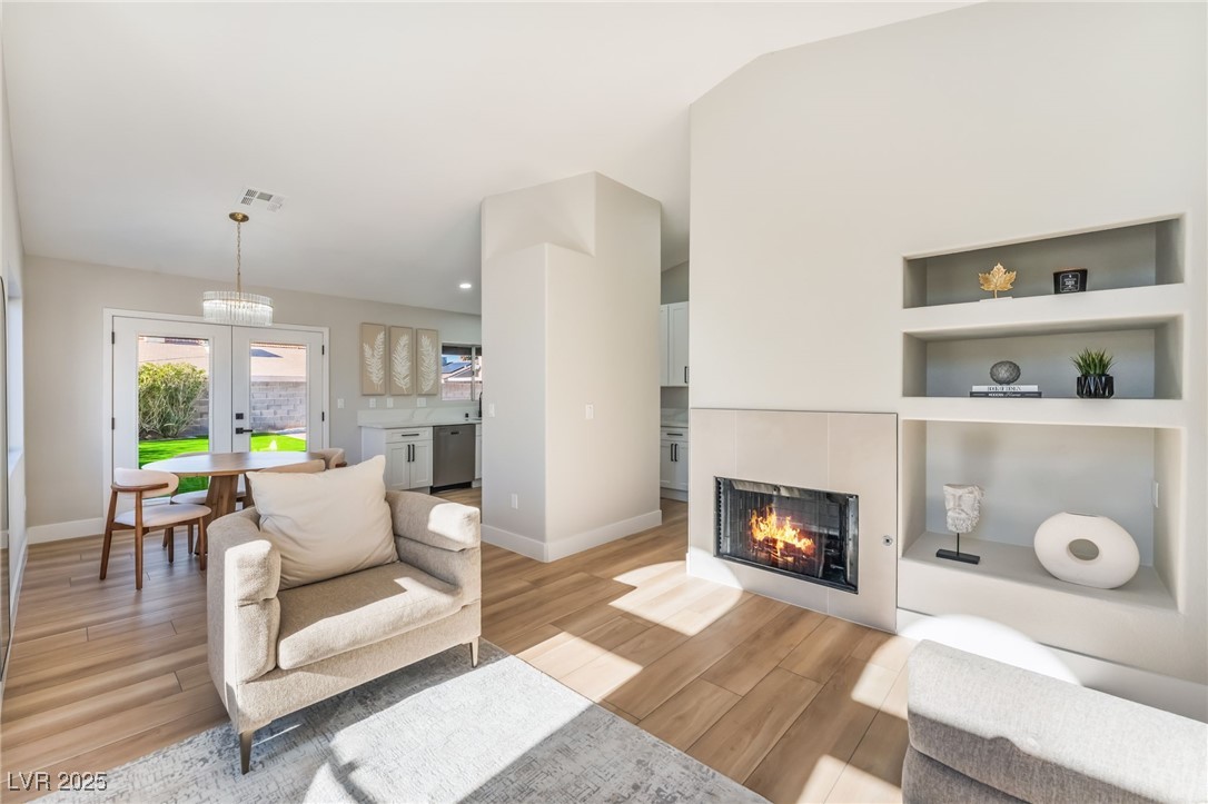 3437 Sullivan Circle