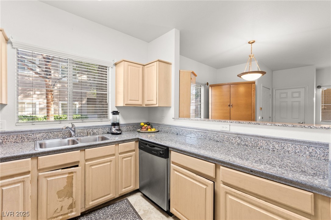 5250 South Rainbow Boulevard 1012