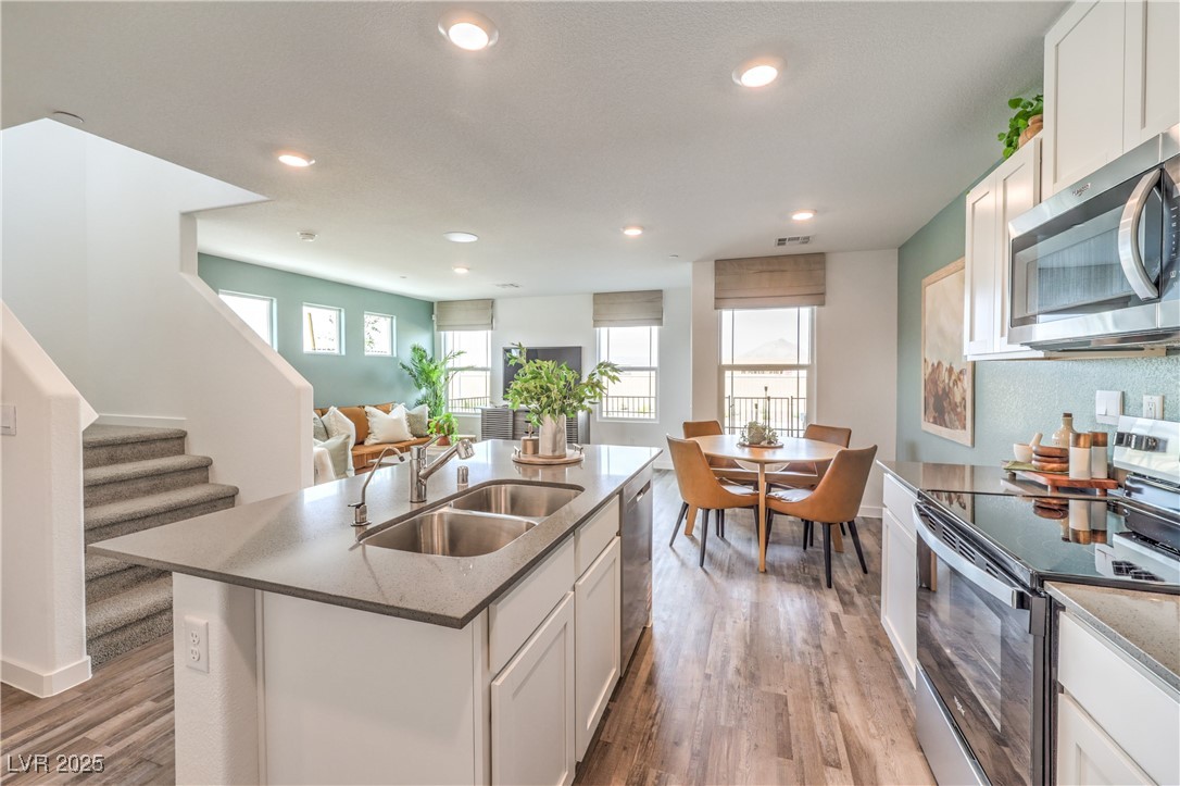 925 Violet Heron Street Lot 978