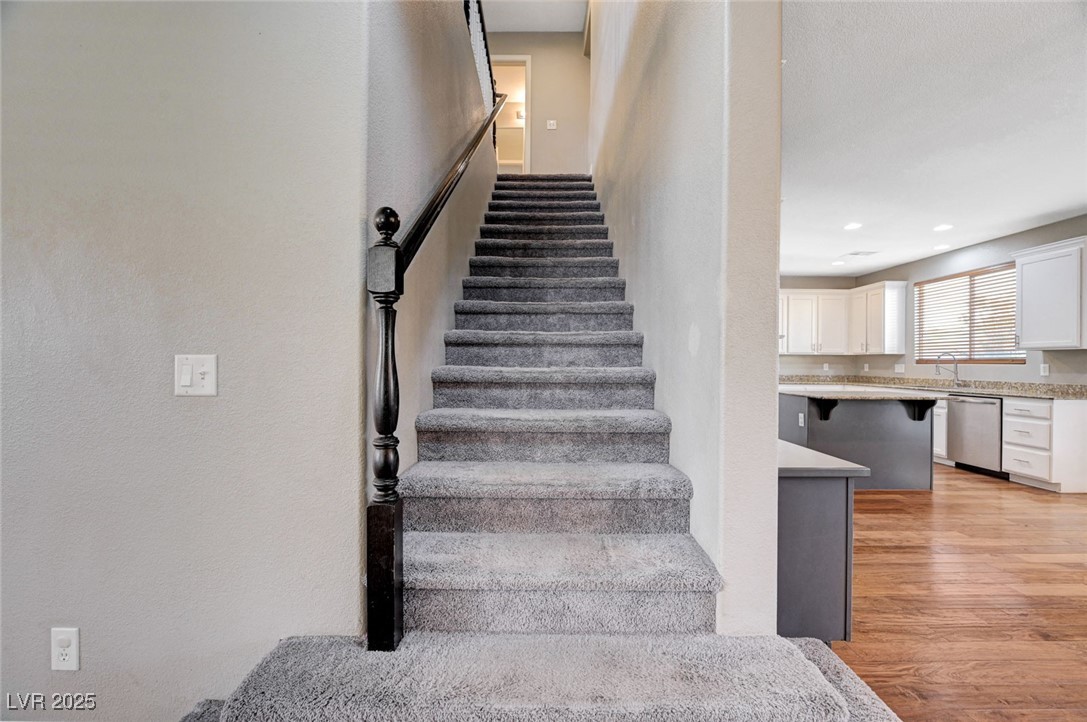 10120 Lexington Pines Avenue