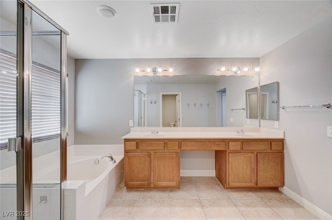 10120 Lexington Pines Avenue