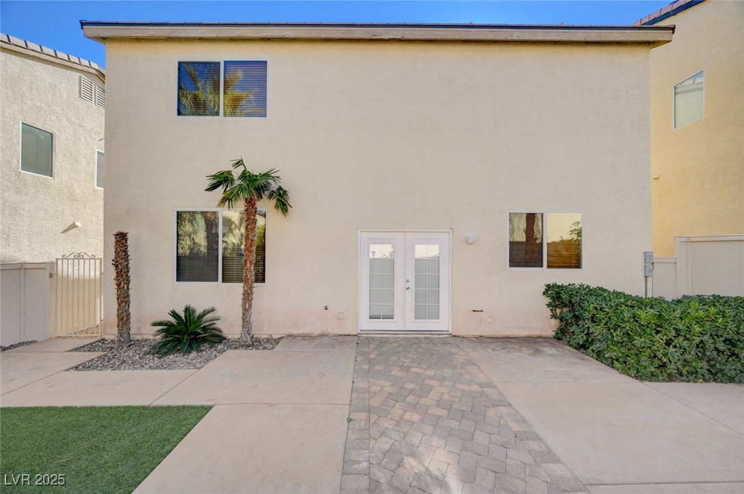 10120 Lexington Pines Avenue