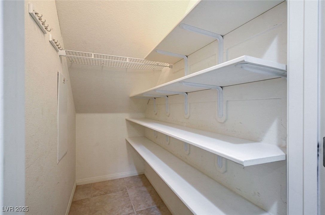 10120 Lexington Pines Avenue