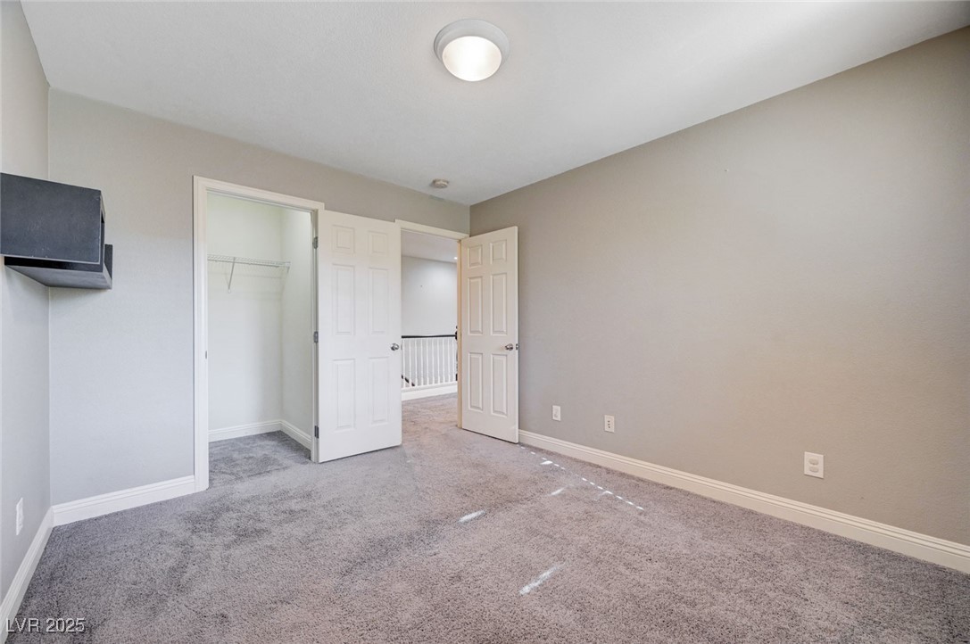 10120 Lexington Pines Avenue