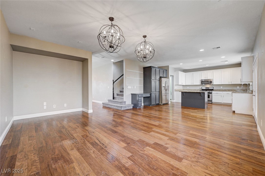 10120 Lexington Pines Avenue