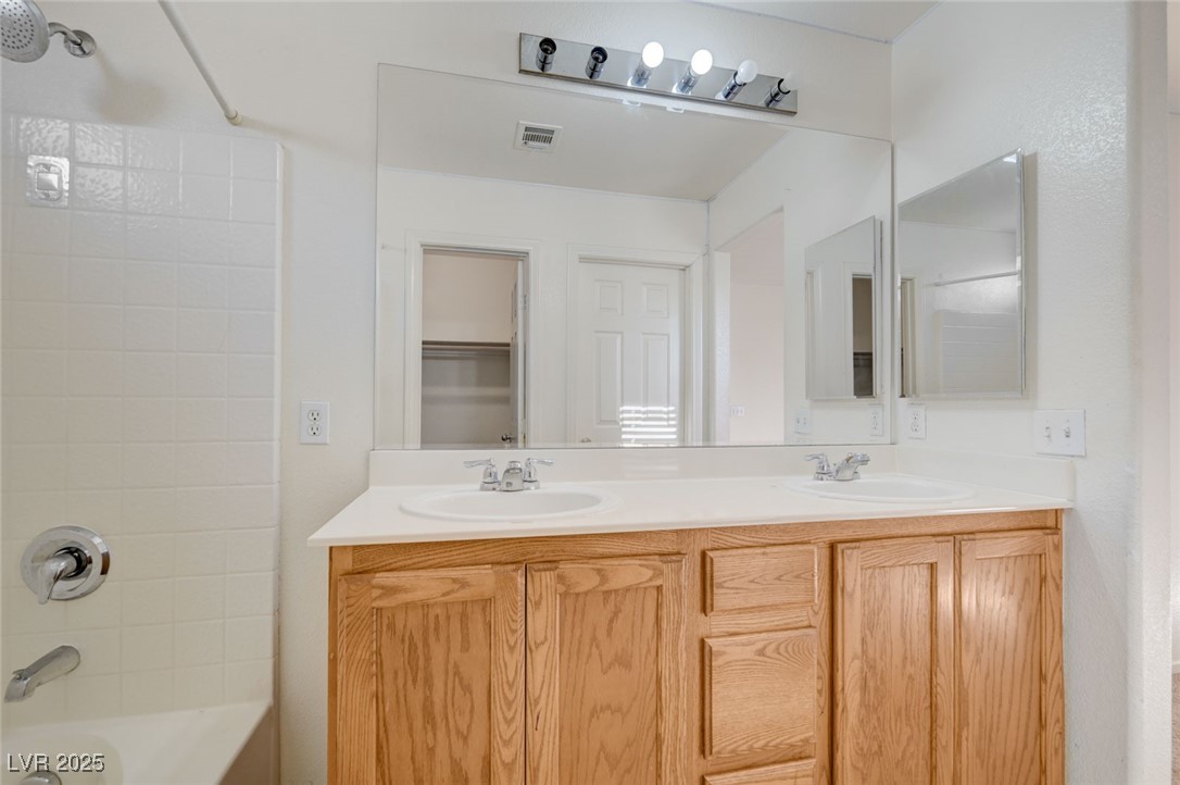 6946 Graceful Cloud Avenue