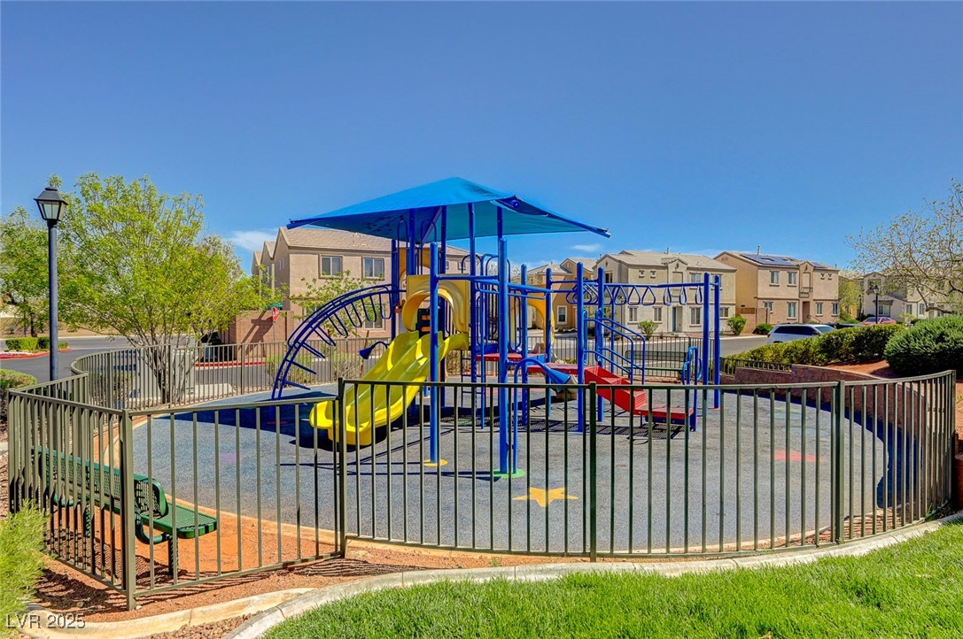 6946 Graceful Cloud Avenue