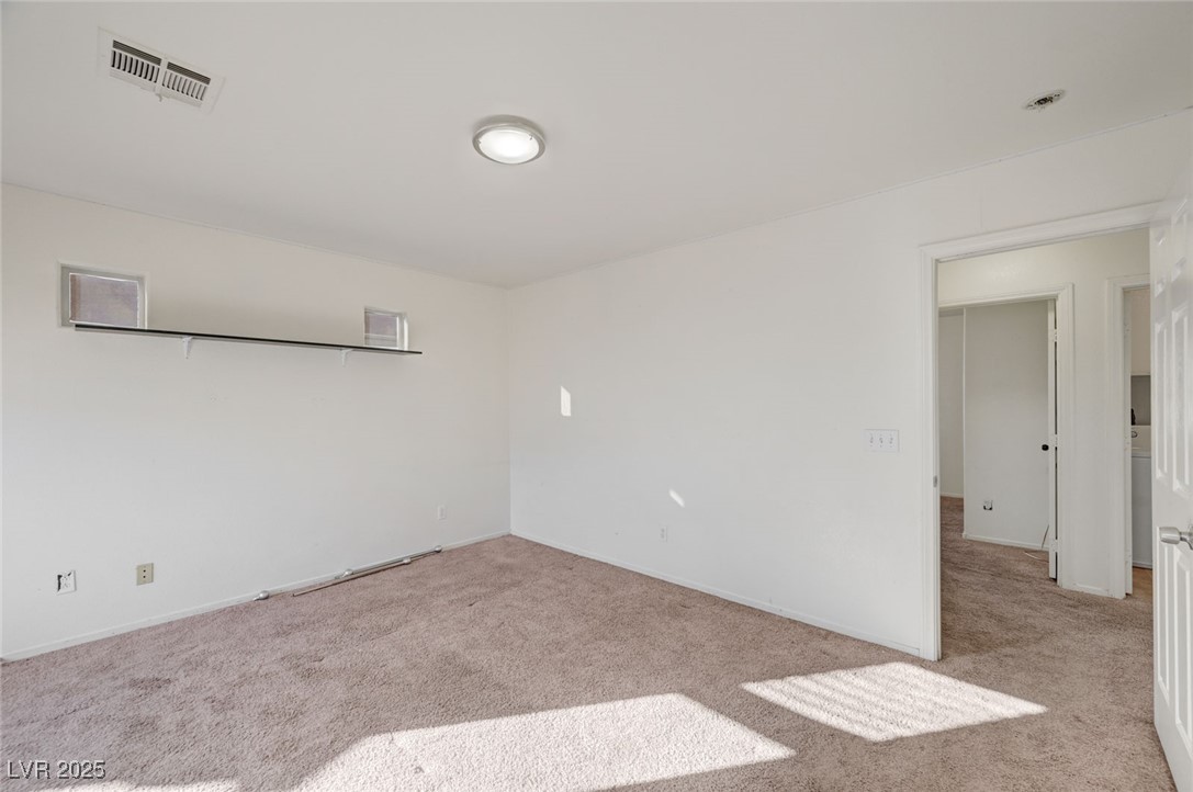 6946 Graceful Cloud Avenue